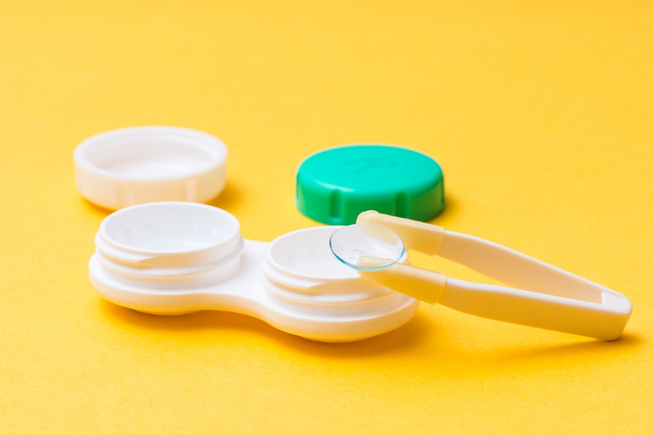 <strong>Why You Should Quit These Bad Contact Lens Habits </strong>
